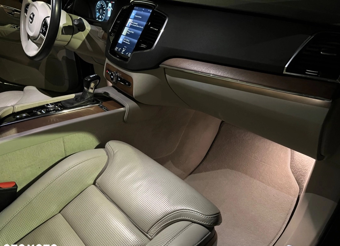Volvo XC 90 cena 140000 przebieg: 133000, rok produkcji 2017 z Gdańsk małe 436